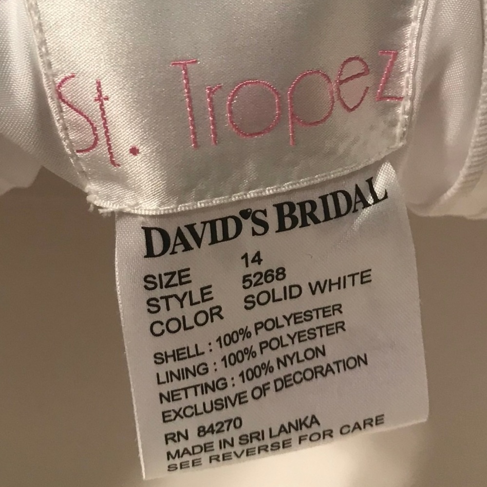 David's Bridal St Tropez Wedding Dress - Picture 8 of 8